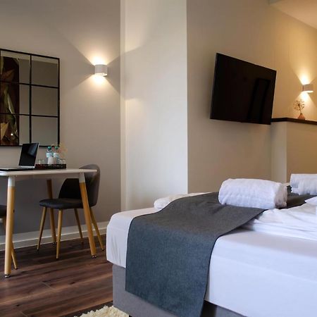 Homely Stay Studio 7 - Elegant Self-Check-In Studio For Urban Travelers Мюнхен Экстерьер фото
