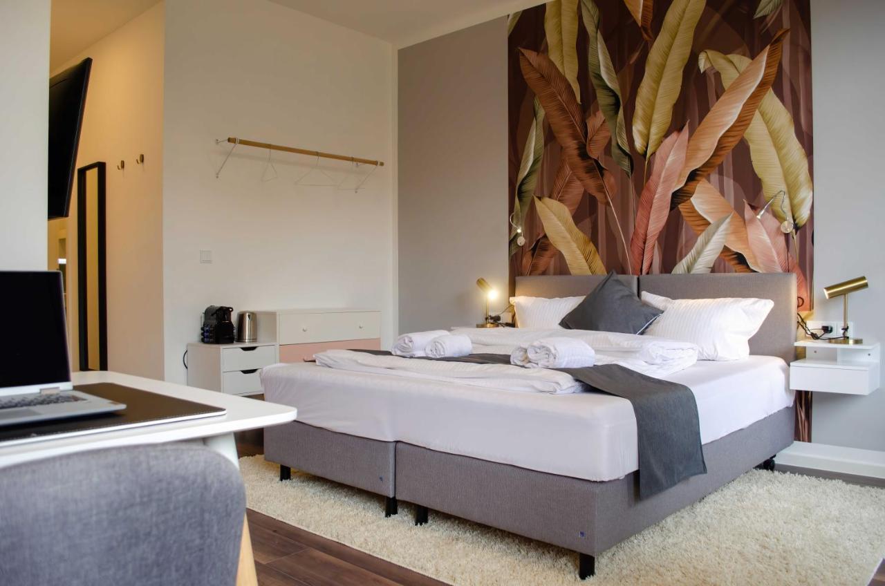 Homely Stay Studio 7 - Elegant Self-Check-In Studio For Urban Travelers Мюнхен Экстерьер фото